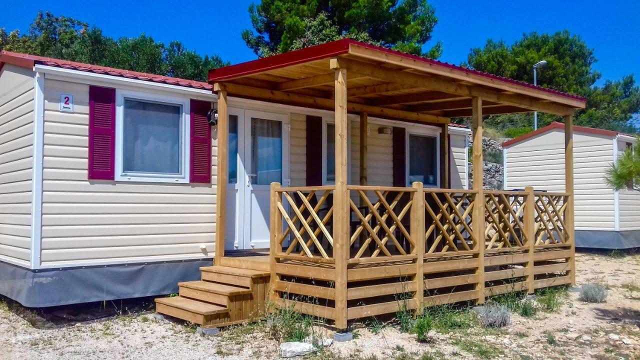 Victoria Mobilehome Jezera Village Holiday Resort Exterior photo